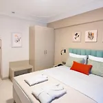 מלון אהבה Rose Garden Premium קמר