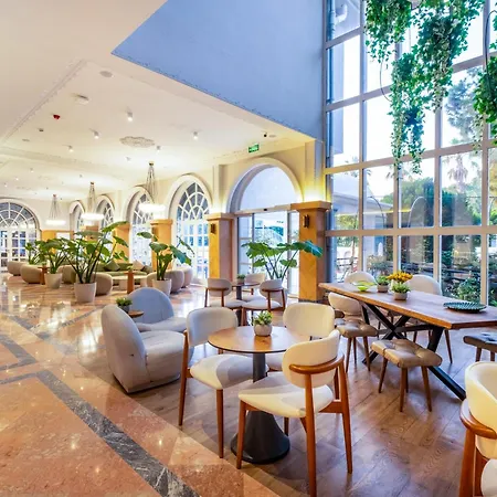 Rose Garden Premium Love hotel *