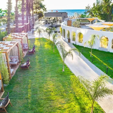 Love hotel Rose Garden Premium *