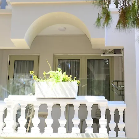 Rose Garden Premium Love hotel